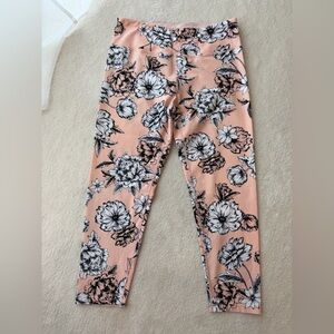 BNWOT Calvin Klein Yoga Sport Leggings Floral Peach Pink Black White